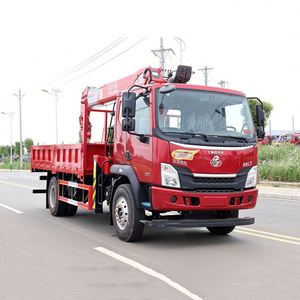Camion de transport et de levage Chenglong L3 4*2 équipé d'une grue Changxing de 8 tonnes, performance de levage stable pour la manutention en ingénierie - Product Image 6