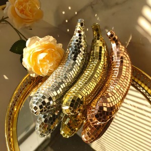 2026 Venta al por mayor Nuevo diseño de plátanos para regalos, decoraciones, adornos hechos a mano en oro, plata y oro rosa con efecto espejo - Product Image 3