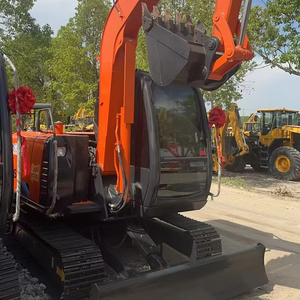 Venta caliente Hitachi ZX60 Excavadora usada Mini Excavadora de orugas Hitachi ZX60 Mini 6 toneladas Excavadora con bajas horas de trabajo para la venta - Product Image 1