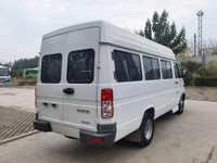 Meilleures ventes : Mini-bus d'occasion, prix attractif, conduite à gauche, 17 places, bus de transport de passagers et autocars d'occasion avec moteur diesel 2.8 T à vendre