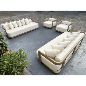 Ensemble de canapés modulaires en teck massif pour l'extérieur, style moderne, finition naturelle vieillie, sur mesure pour hôtel et villa - Product Image 1