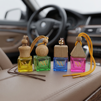 Mini flacon de parfum carré en verre de 8 ml et 5 ml à suspendre dans la voiture avec bouchon en bois, flacon vide pour désodorisant automobile, flacon de parfum en verre