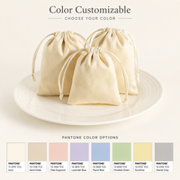 Pochette de rangement pour bijoux en velours avec logo personnalisé, fermeture à cordon réglable et options de taille personnalisées pour les bijoux