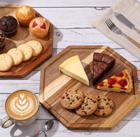 Assiette à dessert élégante et luxueuse en bois d'acacia irrégulier, design européen fait main, gravée, écologique - Pour les fêtes et la maison