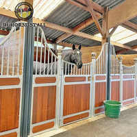 Matériau de construction de l'étable à chevaux avant préfabriqué Installation facile Langue et bambou