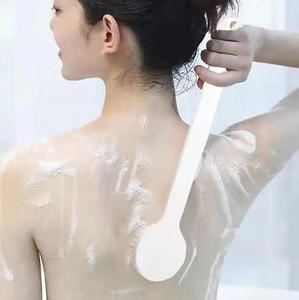 Bajo MOQ baño exfoliante de espalda masaje fácil de <span class=keywords><strong>limpiar</strong></span> herramienta cepillo mango largo pelo suave que no deja marcas mango largo cepillo de baño de nailon - Product Image 1