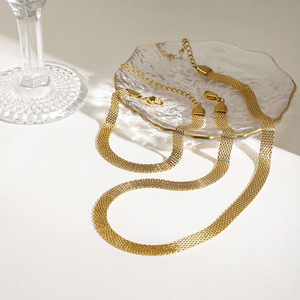 Collier ras du cou en chaîne serpent plaqué or, design minimaliste, unisexe, en acier inoxydable, pour tous les jours, accessoire de fête, ensemble de bijoux - Product Image 1