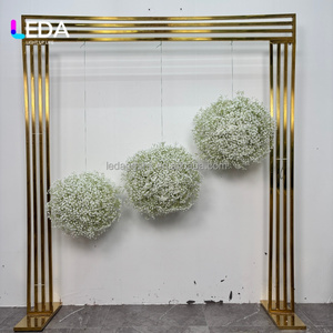 Boule de fleurs artificielles en soie LEDA 50 cm, composition florale pour centre de table de mariage et décoration d'événements festifs - Product Image 6