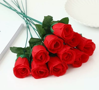 Künstliche Seidenrosenknospen Handgefertigter Geprägter Blumenstrauß Einzelne Rosenarrangements Blumenzweig für Hochzeit Heimdekoration