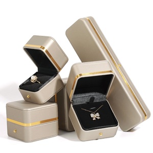 PU Leather Rounded Corner Jewelry Box Gold Edge Luxury Jewelry Boxes for Earrings and Necklace Jewelry Packaging Box - Product Image 3