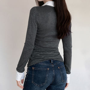 Camiseta de manga larga con cuello de solapa y costuras en contraste de estilo minimalista y moderno, ajustada y versátil. - Product Image 6