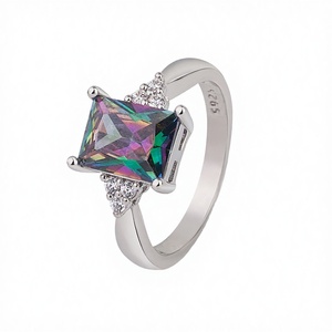 UM-Jewelry European and American Vintage Alloy Silver Plated <b>Crystal</b> Rhinestone Bridal Engagement <b>Ring</b> for Wedding Gift - Product Image 3