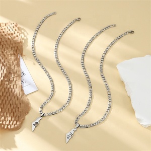 Yiwu Aceon Acero inoxidable Israel <span class=keywords><strong>mapa</strong></span> forma <span class=keywords><strong>personalizado</strong></span> corte hueco estrella judía <span class=keywords><strong>personalizado</strong></span> judío hebreo letra collar - Product Image 4