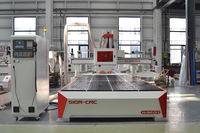 Routeur CNC de haute précision 9KW ATC ISO30 ER32 avec broche Syntec 60WE et table à vide pour le travail du bois