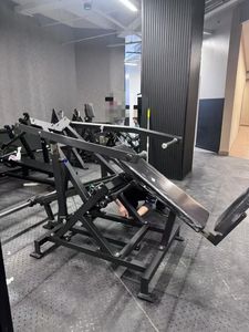 Máquina de <span class=keywords><strong>Press</strong></span> de Pecho <span class=keywords><strong>Inclinado</strong></span> con Carga de Placas, Equipo Profesional de Entrenamiento de Fuerza con Barras de Pesas Estándar de 50 mm - Product Image 3