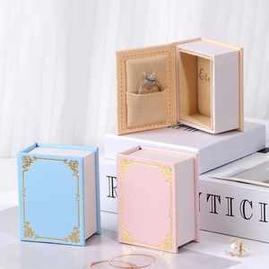กล่องใส่แหวนแบบพลิกเปิดรูปทรงหนังสือ EVERWIN กล่องเครื่องประดับขนาดเล็ก กล่องของขวัญแม่เหล็กสุดสร้างสรรค์ บรรจุภัณฑ์เครื่องประดับ - Product Image 3