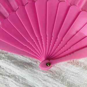 Elegante Abanico Plegable de Plástico Tallado a Mano con Música, Hecho a Mano para el Año Nuevo Chino, Halloween y Bodas, con Mango de Plástico - Product Image 5