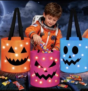 Sacs à bonbons d'Halloween lumineux pour enfants, seau à bonbons en forme de citrouille, paniers à friandises LED d'Halloween, sacs fourre-tout réutilisables pour friandises - Product Image 5
