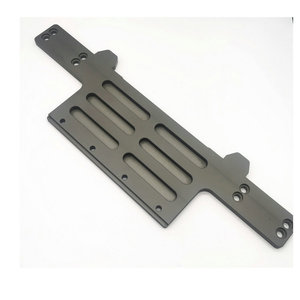 Pieza de unión de aluminio personalizada para brazo robótico articulado, mecanizada con precisión y con componente de rodamiento. - Product Image 2