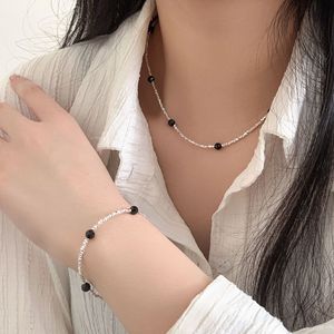 รุยไท่ S925 สร้อยคอเงินแท้ประดับลูกปัด ชุดสร้อยคอประดับไหล่ เครื่องประดับสำหรับใส่ทุกวัน เงิน 925 ลูกปัดสีดำ ดีไซน์เรียบง่าย - Product Image 1