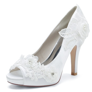 Chaussures de mariée pour demoiselle d'honneur, talons hauts imperméables à plateforme, style queue de poisson, bouche fine, brodées de perles - Product Image 6