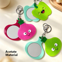 Groothandel Glitter Acryl Fruit Sleutelhanger Spiegel Schattig Fruitvormig Mini Zakspiegel Tas Charm voor Dames Accessoires Bulk Leverancier
