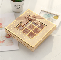 Boîtes cadeaux pour truffes au chocolat de qualité alimentaire de la marque QIYIN, jetables, pour la Saint-Valentin, carrées, rigides, avec un motif en treillis, impression bronzée, carton gris