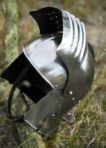 Casque de protection facial Bellows Face Sallet plaqué Ca. Armure de Chevalier Médiéval en Acier du XIXème Siècle, Style Historique, pour Exposition Muséale - Product Image 4