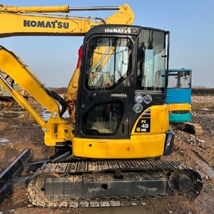 Mini-excavatrice sur chenilles Komatsu PC40 d'occasion du Japon, 4 tonnes, modèle 2023, boîte de vitesses PLC, bien entretenue, rapport d'inspection - Product Image 3