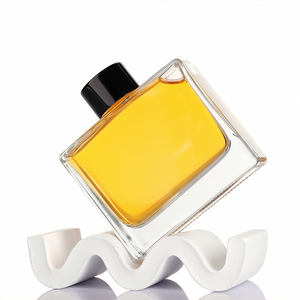 Wholesale Home Fragrance Empty Square Aromatherapy Glass <strong>Bottle</strong> 100ml <strong>Reed</strong> <strong>Diffuser</strong> <strong>Bottle</strong> With Screw Lid - Product Image 3