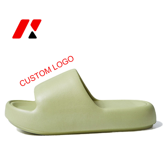 Wholesale Women Thick Platform Summer Indoor Beach Pillow Slides House Cushion Cloud slippers Custom Logo Soft EVA Cloud Slides