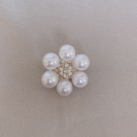 Kancing Mutiara Berbentuk Bunga dengan Hiasan Rhinestone untuk Pakaian, Mantel, Sweater, Kancing Jepret Dekoratif