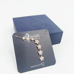 Tarjetas de Exhibición de Joyería con Estampado en Lámina Dorada Personalizadas - Empaque de Marca para Collares y Pulseras - Product Image 1