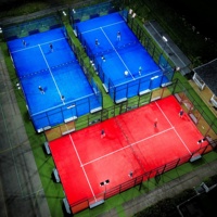 Özelleştirilebilir Renkli Açık Hava Sporları Panoramik Padel Kortu Çelik ve Cam Tenis Kortu Ekipmanları SSG Marka Model SUPER100