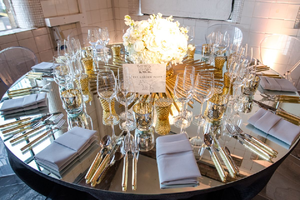 Plateaux <span class=keywords><strong>de</strong></span> <span class=keywords><strong>table</strong></span> ronds personnalisés <span class=keywords><strong>de</strong></span> 5 <span class=keywords><strong>et</strong></span> 6 pieds en PE miroir doré/<span class=keywords><strong>argent</strong></span>é, plateaux <span class=keywords><strong>de</strong></span> <span class=keywords><strong>table</strong></span> <span class=keywords><strong>de</strong></span> mariage en acrylique miroir pour événements, centres <span class=keywords><strong>de</strong></span> <span class=keywords><strong>table</strong></span> <span class=keywords><strong>de</strong></span> mariage - Product Image 2