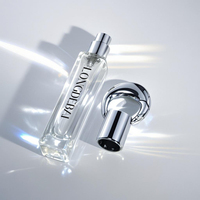 Articles décoratifs avec logo personnalisable, flacons de parfum en verre vides carrés de 10 ml, 20 ml, 30 ml, porte-clés pour femmes, durables
