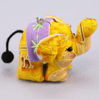 Porte-clés Animal en peluche jouets sac pendentif porte-clés éléphant porte-clés en peluche Thai tissu Art éléphant porte-clés broderie éléphant