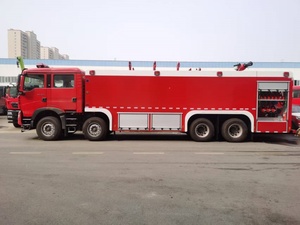 Camión de Bomberos de Rescate Diésel Howo de 25 Toneladas, Nuevo, Configuración de Tracción 8x4, Camión Cisterna con Capacidad de >10000L, Transmisión Manual - Product Image 2