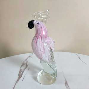 Figura de Cacatúa Rosa de Cristal de Murano Soplado a Mano, Escultura de Animal de Arte Moderno, Decoración Artística con Cúpula de Cristal - Product Image 1