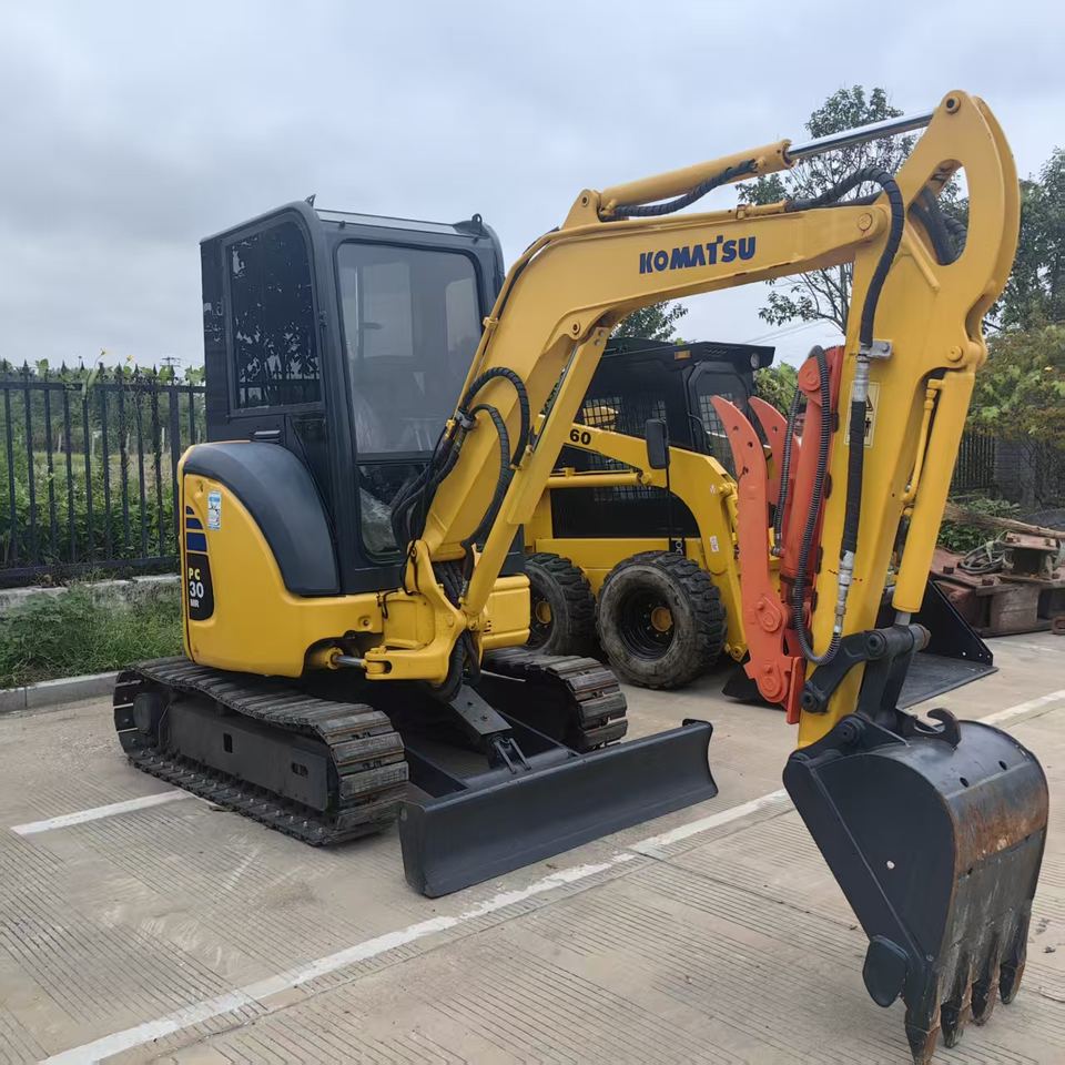 Used Original Komatsu PC30 Mini Excavator Japan 3 Tonne Mini Hydraulic ...