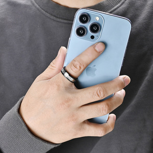 Nuevo anillo transfronterizo para hombre, combinación <span class=keywords><strong>de</strong></span> dos <span class=keywords><strong>colores</strong></span>, superficie <span class=keywords><strong>de</strong></span> corte <span class=keywords><strong>de</strong></span> moda tallada, patrón cuadrado <span class=keywords><strong>de</strong></span> alto brillo - Product Image 3