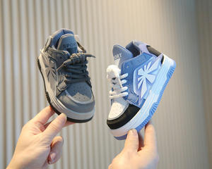 Chaussures de sport pour étudiants, style printemps, baskets montantes décontractées pour garçons, baskets blanches à semelles souples pour filles, mocassins pour bébés - Product Image 2