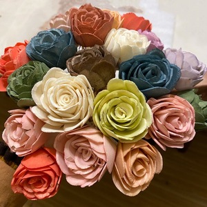 N-169 Assortimento di Fette di <span class=keywords><strong>Legno</strong></span> e Corteccia Floreale, <span class=keywords><strong>Fiori</strong></span> <span class=keywords><strong>in</strong></span> <span class=keywords><strong>Legno</strong></span> Sola con Bastoncini Diffusori per Decorazioni Fai-da-Te e Vasi - Product Image 3