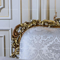 Chaise longue de luxe en bois sculpté à la main de style baroque antique Chaises longues de style baroque royal