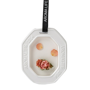 น้ำหอมปรับอากาศเซรามิกแบบแขวน Aromalife กลิ่นหอมธรรมชาติสำหรับรถยนต์ ดีไซน์หรูหรา ใช้งานได้นาน 6 เดือน - Product Image 5