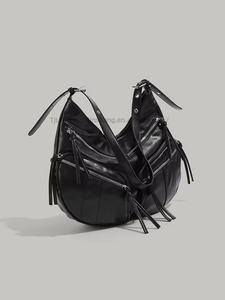 New Fashion Vintage Single <b>Strap</b> ZIP PU Leather Large Capacity Women's <b>Shoulder</b> Bag High Quality Chains Polyester Tanjing - Product Image 3