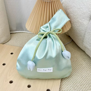 Bolsa de Satén Ligera con Cordón, Fácil de Empacar Ropa, Llaves, Cosméticos para Viajes y Almacenamiento - Product Image 4