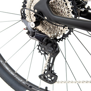 Vélo de montagne tout-terrain en fibre de carbone M5 M6100-12s avec freins à disque hydrauliques MT200 12 vitesses M6100 et axe traversant M5 - Product Image 4