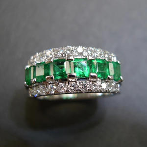 Anillo de Eternidad Esmeralda Q084, Plata 925, Engaste de Canal, Diamante Redondo, Joyería Fina de Compromiso para Mujer - Product Image 3