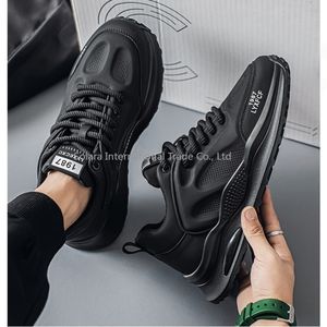 Chaussures pour hommes 2026 Nouveau style Baskets basses à semelle souple et respirante en PU, tendance estivale, décontractées et sportives avec doublure en maille - Product Image 4